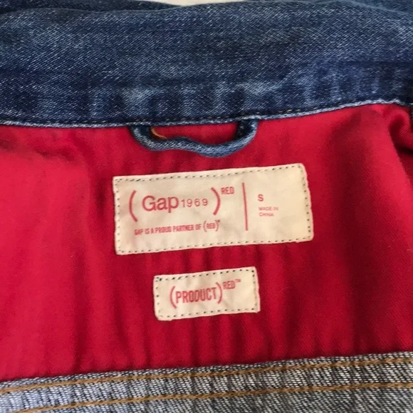 Oversized Jean Jacket Size Small Blue Denim Embellished Sequined Butterfly Pin - Picture 6 of 8